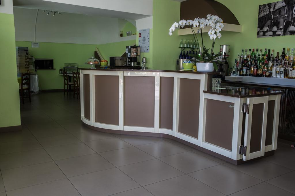Hotel Lauro Gravedona Εξωτερικό φωτογραφία